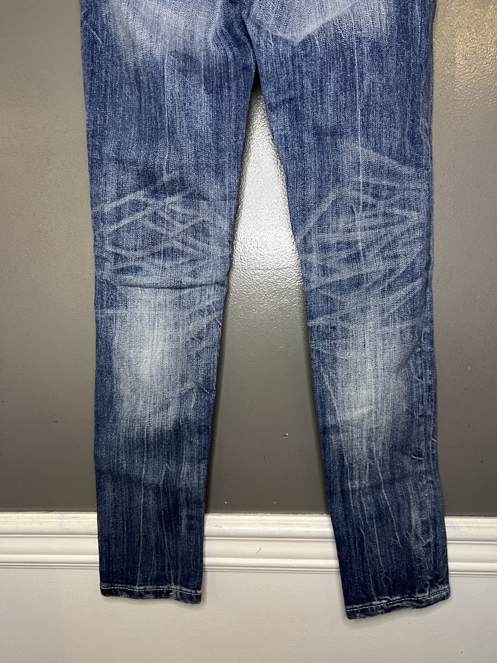 Miss Me Mid Rise Cuffed Skinny Jeans Womens 26 Medium Wash Blue Distressed Denim - Picture 6 of 13